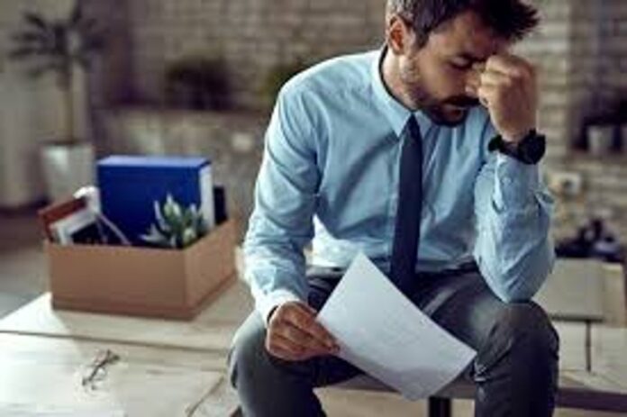 Aumento del 30% en Prestación por Desempleo: La Industria y el Comercio a la Cabeza de los Despidos