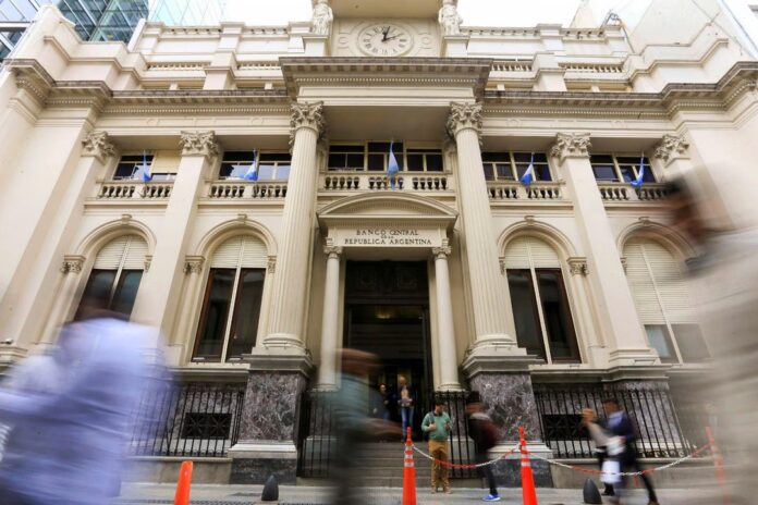 El Banco Central refuerza su posición en oro con un resultado positivo de USD 2.505 millones