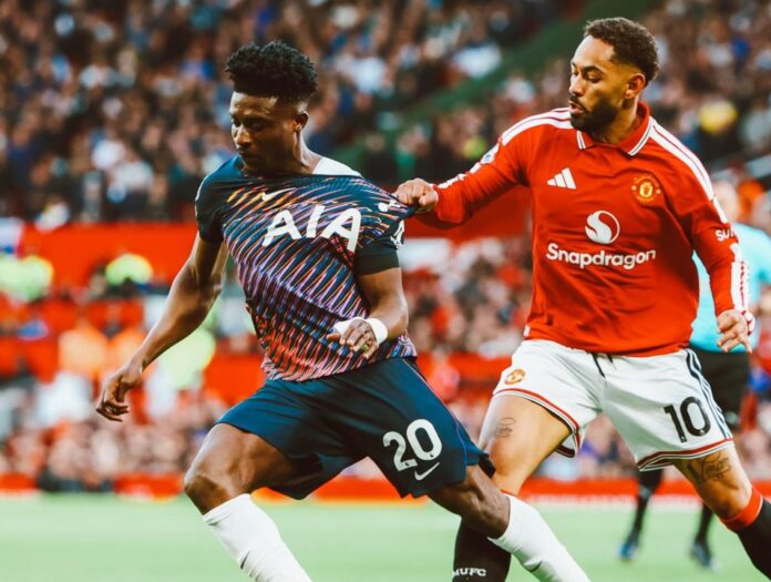 El Manchester United y Tottenham firman un empate que complica sus aspiraciones en la Premier League