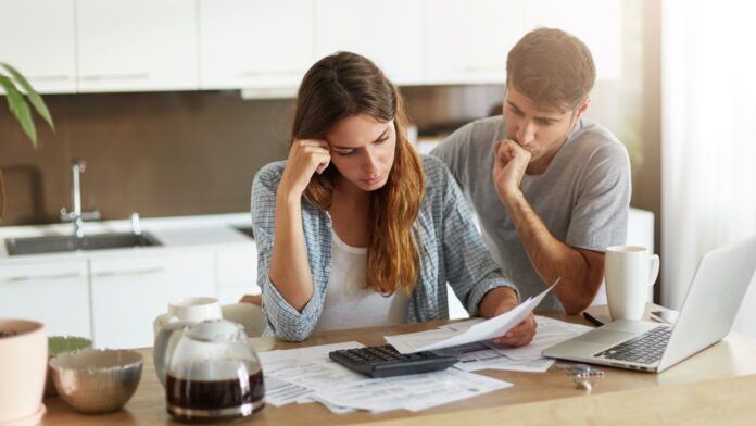 Encuesta revela que el 71% de los argentinos perciben la economía como mala