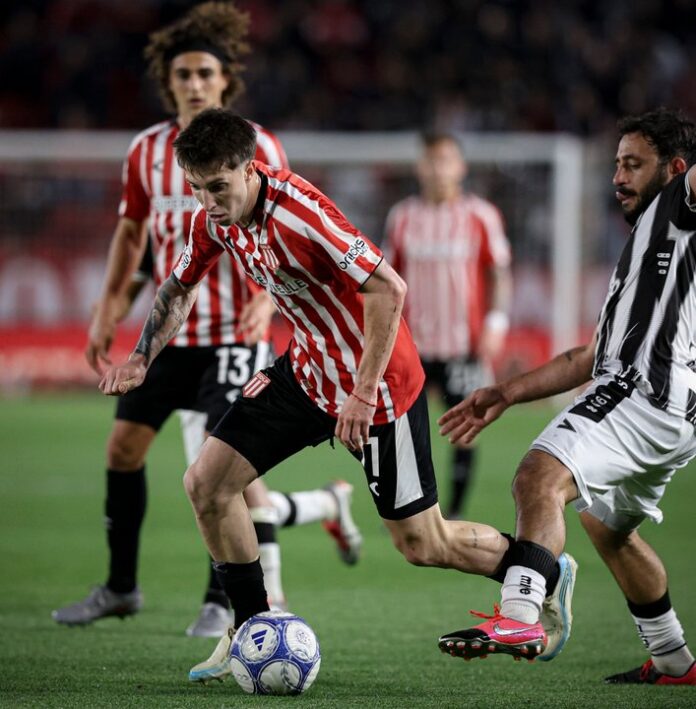 Estudiantes (LP) y Flamengo se enfrentan en un duelo clave por la Copa Libertadores
