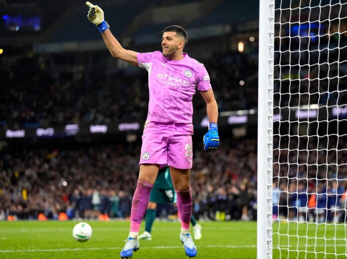 Gerónimo Rulli brilla en la Carabao Cup: el héroe que llevó al Manchester City a cuartos de final