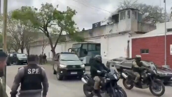 Inicia el traslado de reclusos de Devoto a la moderna cárcel de Marcos Paz