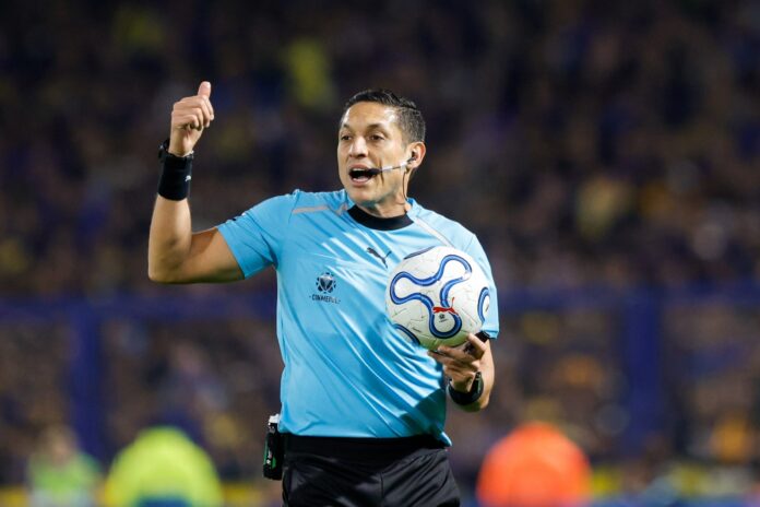 Jesús Valenzuela será el árbitro en la semifinal de la Copa Sudamericana entre Vasco da Gama y Boca