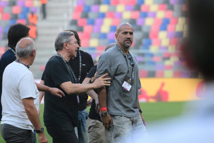 Juan Sebastián Verón recibe tres meses de suspensión tras incidentes en la Supercopa Internacional