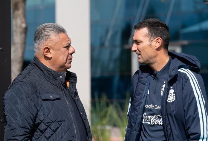 La Selección Argentina y Chiqui Tapia brindan apoyo a Scaloni tras la pérdida de su madre