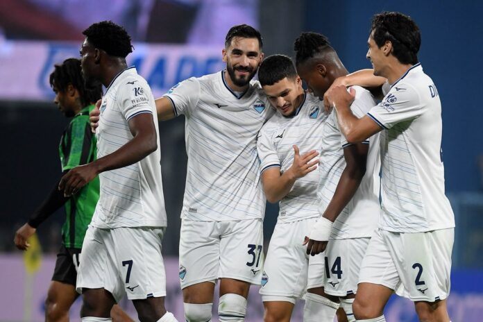 Lazio asalta la cima de la Serie A con una impresionante goleada