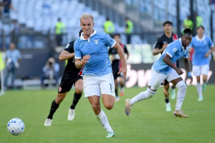 Lazio asume el liderazgo de la Serie A tras vencer a Monza