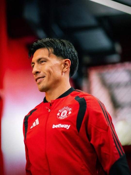 Lisandro Martínez se Disculpa por sus Críticas al Manchester United