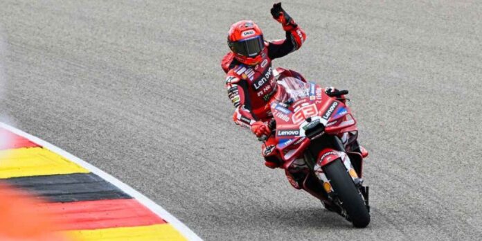Marc Márquez conquista la carrera sprint en Australia y lidera el campeonato de MotoGP