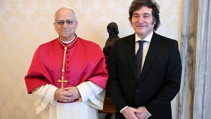 Milei se Preparara para Recibir al Papa León XIV en un Encuentro Histórico