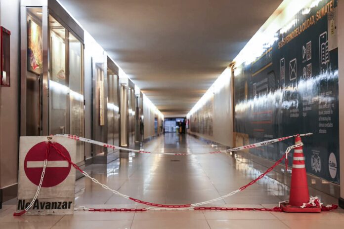Paro de Subtes: Usuarios Afectados por Disputa Sindical