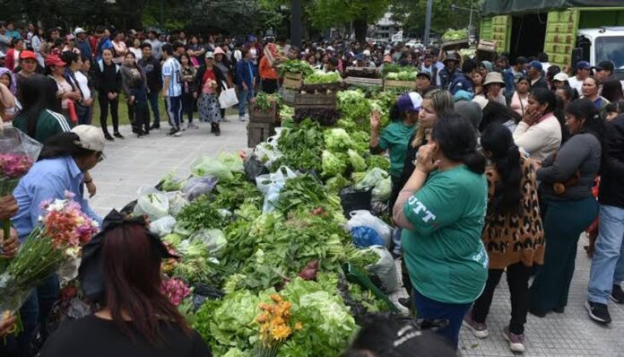 Productores de La Plata protestan por caminos en mal estado y falta de seguridad