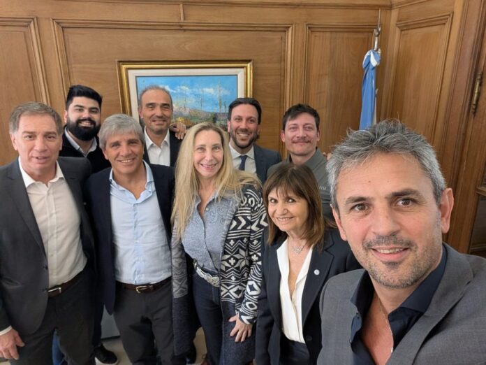 Reunión clave en la mesa política: reformas electorales y discapacidad en la agenda