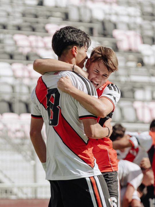 River Plate Avanza a Semifinales de la Messi Cup: Boca se Despide