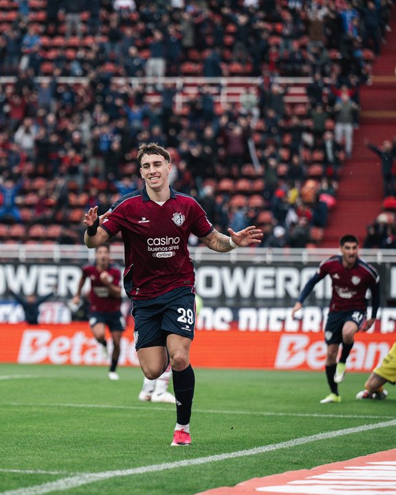 San Lorenzo y Vélez se enfrentan en un partido crucial por los playoffs del Clausura