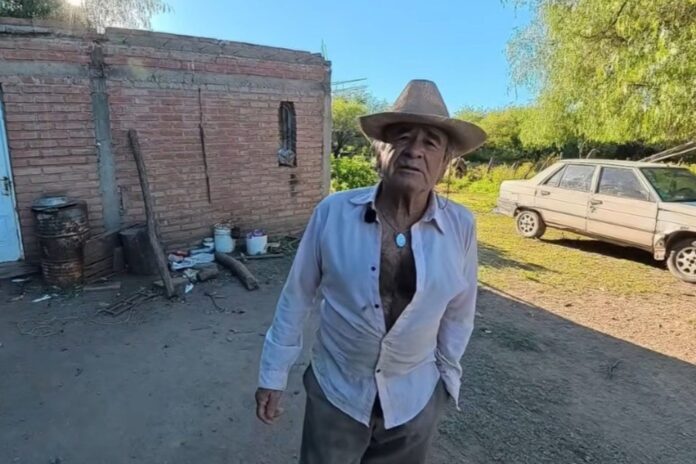 Santos Becerra: El Hombre que Cultiva Vida en el Monte Cordobés