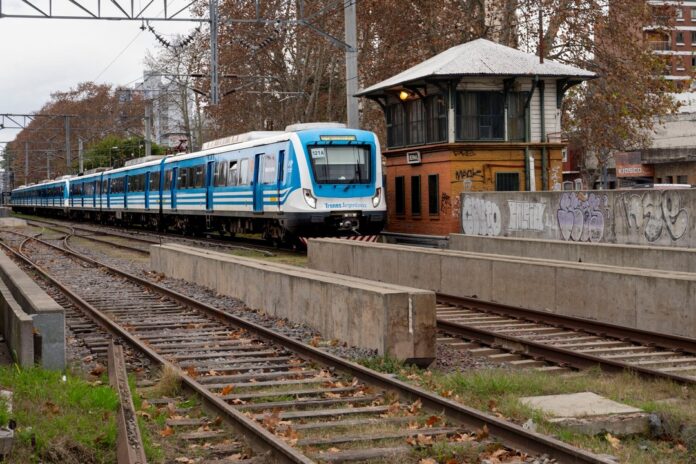Tragedia en el Tren Roca: Persona arrollada causa demoras en el servicio