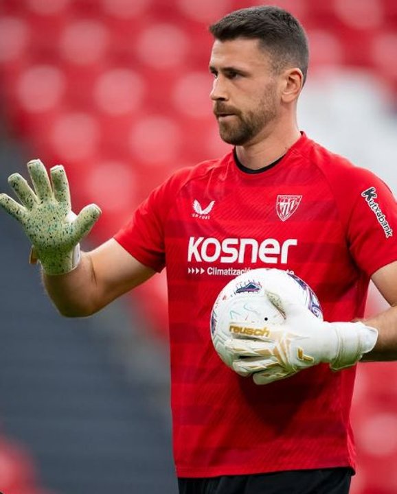 Unai Simón se consagra como el mejor arquero del mundo en los premios Lev Yashin